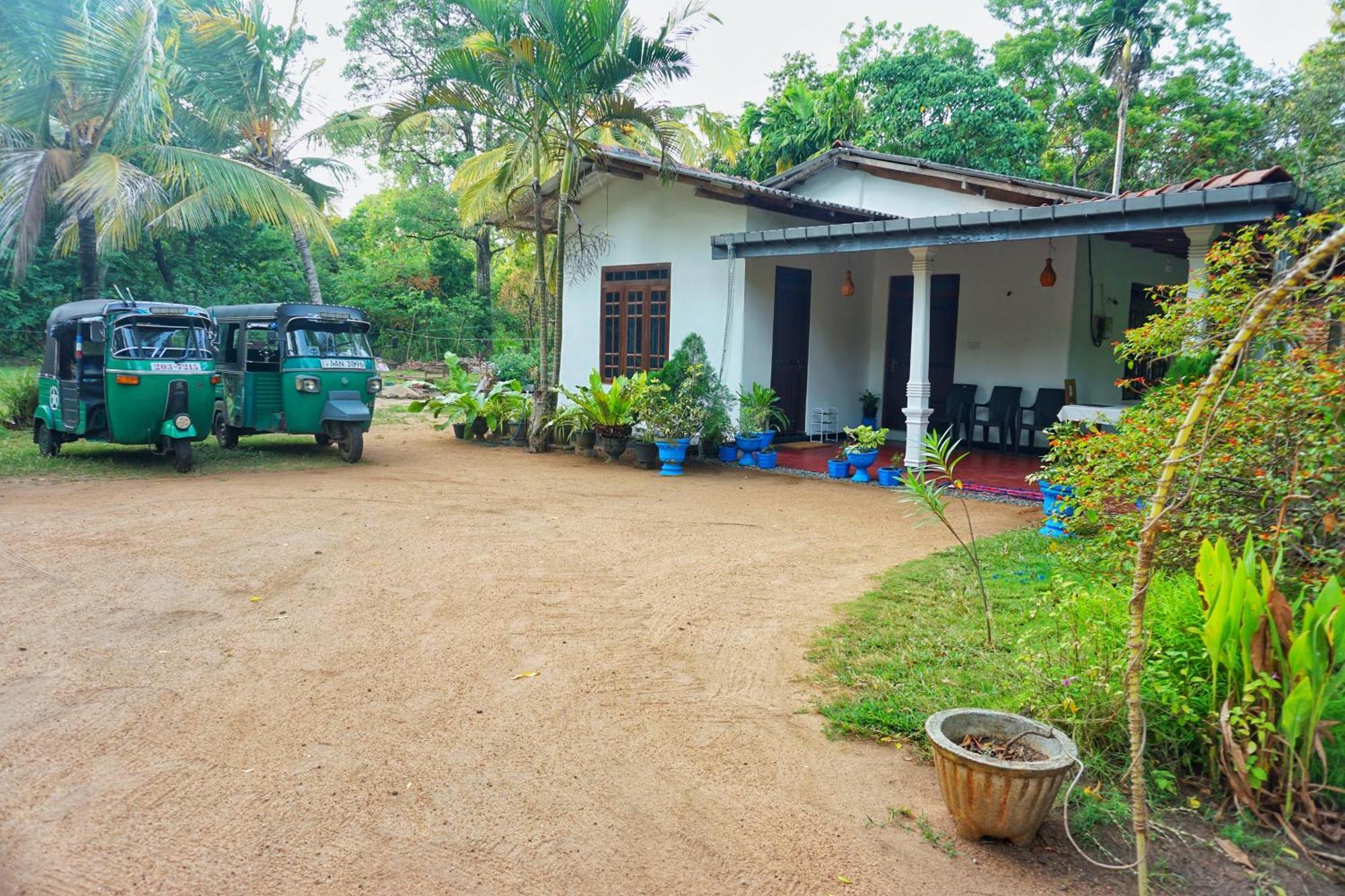 Sashini Homestay Sigiriya Exteriör bild